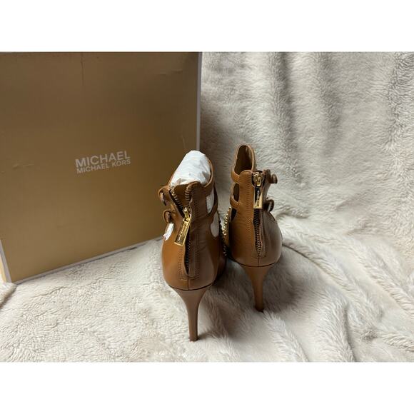 Michael Kors Studded Leather Peep Toe Booties Tan Sz 8M New - Picture 2 of 6